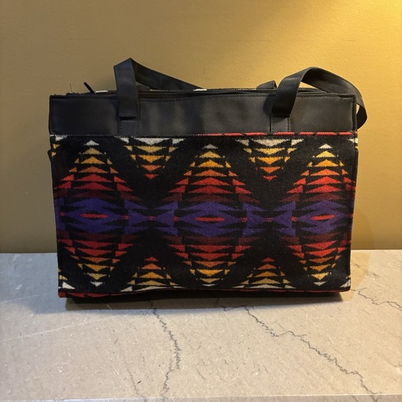 Pendleton Handbags - PENDLETON Wool Southwestern Blanket Bag Aztec Carry All  RARE